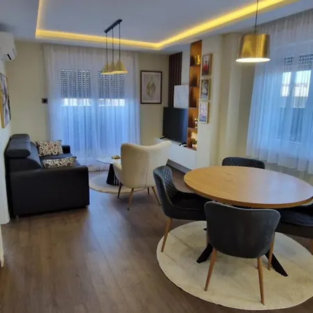 شقة Luplja Lux